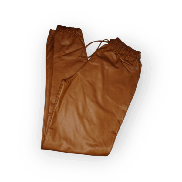 Pantalón de cuerina