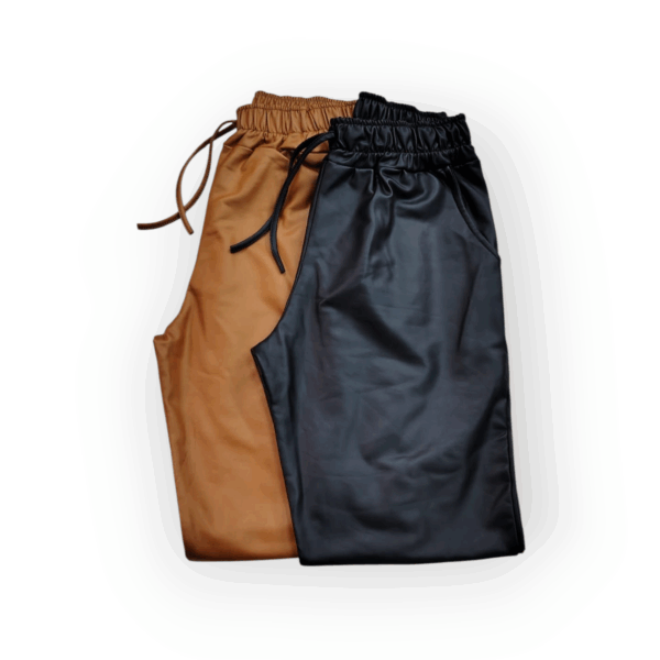 Pantalón de cuerina